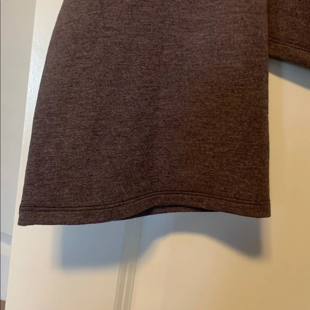lululemon athletica Dark Brown Crop Top - Picture 2 of 5